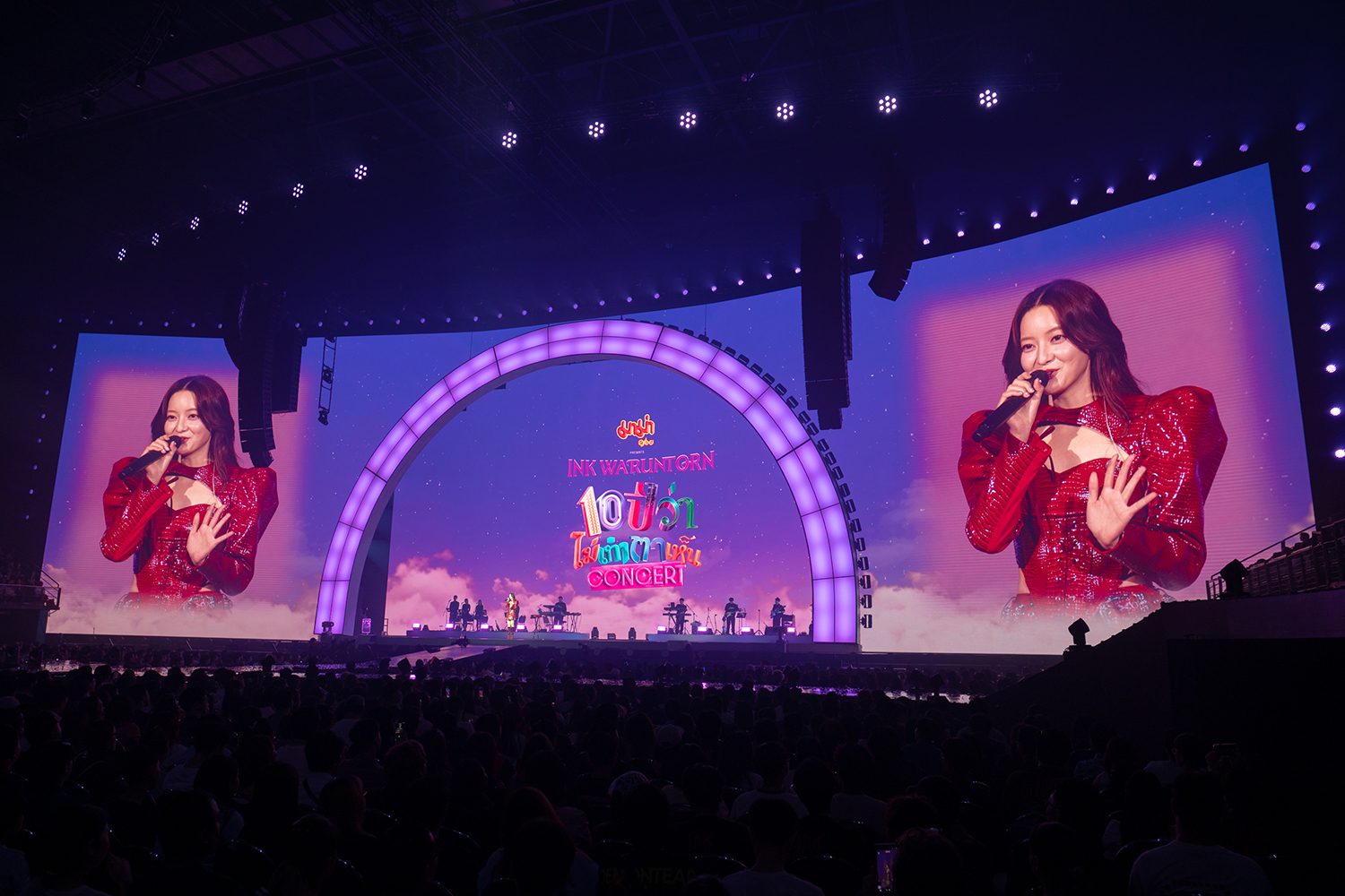 มาม่า presents Ink Waruntorn สิบปีว่าไม่เท่าตาเห็น Concert